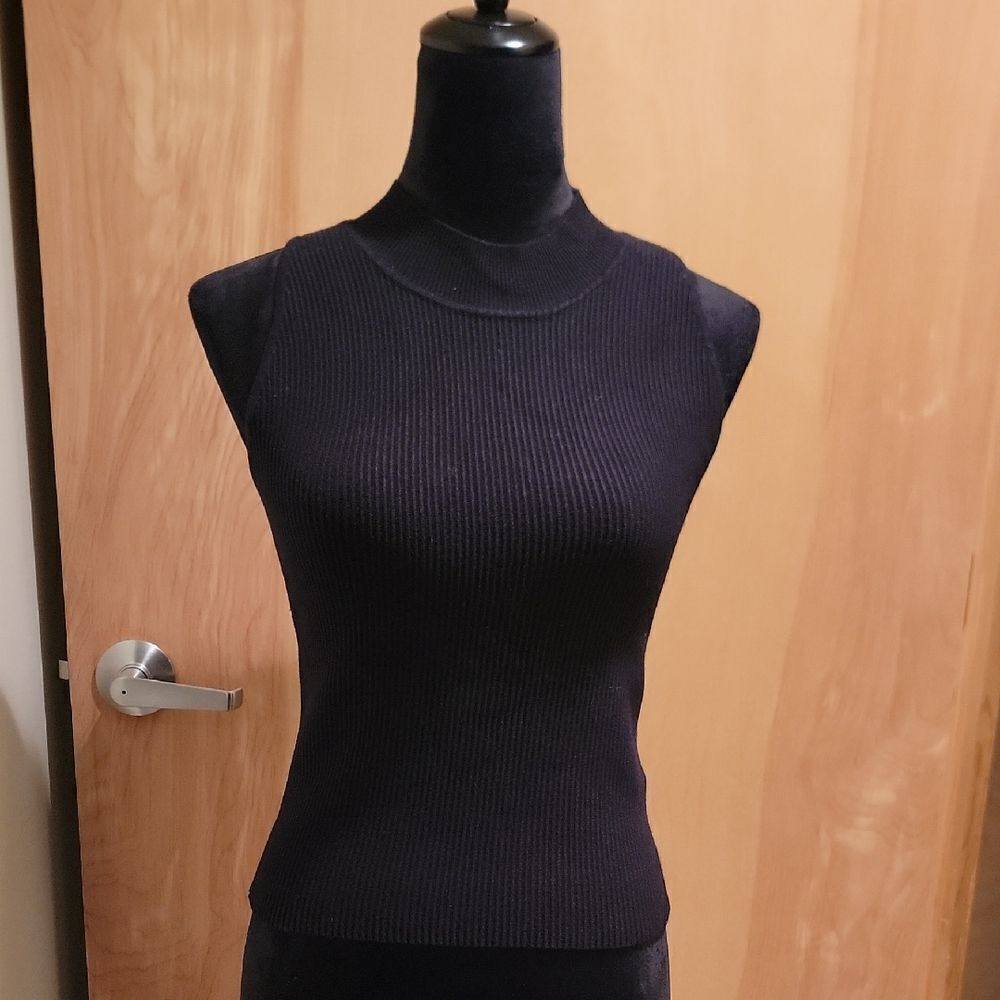 Halston Heritage Black Ribbed Tank Top Sz Med